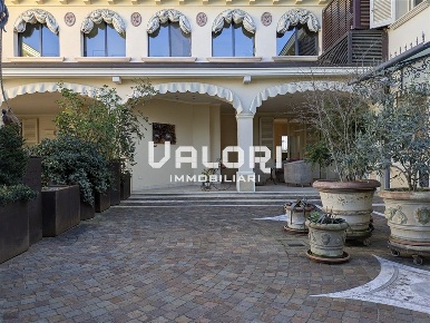 Foto Case indipendenti in Via Firenze, Faenza di 508 m² con 4 locali