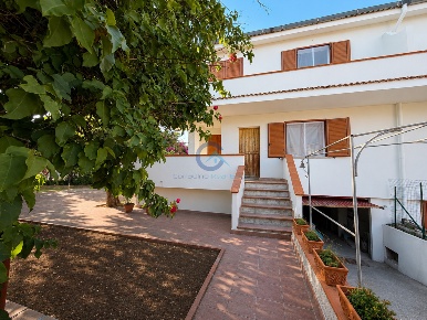 Foto Villa bifamiliare in Via dei Marinai 79, Montauro di 190 m² in vendita