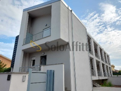 Foto Appartamento in Via del Portico Placidiano, Fiumicino Isola Sacra