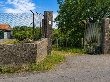Foto Magazzino a Aci Sant'Antonio San Cosmo, Corso Italia, Piazza Dante
