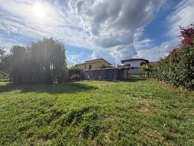 Foto Villa singola in Via Pascoli 92, Bernate Ticino Centro di 180 m²