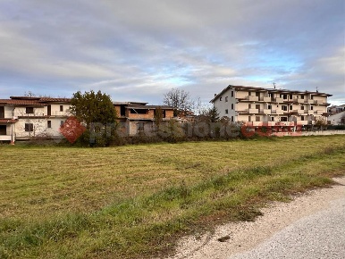 Foto Villa unifamiliare in Via Roma 220, Avezzano Centro di 900 m²