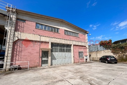Foto Ufficio in Via Provinciale 35/11, Cumiana Centro di 100 m² in affitto