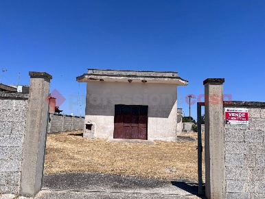 Foto Laboratorio in supersano, Nociglia di 175 m² con 2 locali in vendita
