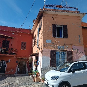 Foto Appartamento a Capena Centro di 70 m² con 3 locali in vendita