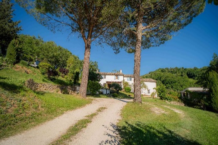 Foto Villa unifamiliare in Località Gorgiano 8, Camerino di 500 m²