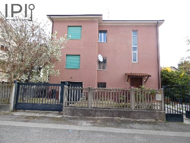 Foto Appartamento in via modena 3, Cairo Montenotte Centro di 116 m²