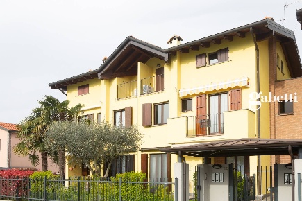 Foto Appartamento in Via degli Alpini 38, Verderio Verderio Inferiore