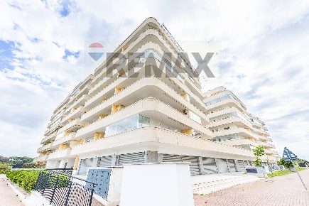 Foto Appartamento in Viale Leonida Tonelli 81, Roma Fonte Laurentina