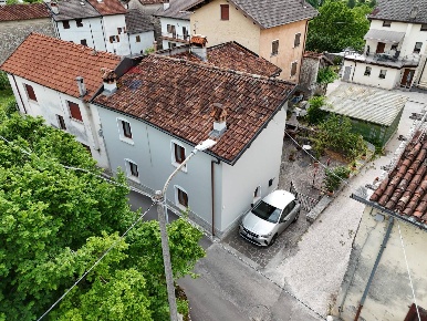 Foto Casa indipendente in Via Rivinal 11, Belluno Caleipo-Sossai di 150 m²