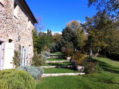 Foto Casale a San Casciano dei Bagni di 450 m² con 11 locali in vendita
