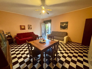Foto Appartamento a Giardini-Naxos di 79 m² con 2 locali in vendita