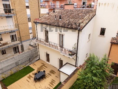 Foto Casa indipendente in Via S.Amico 6, L'Aquila Duomo - Fontana Luminosa