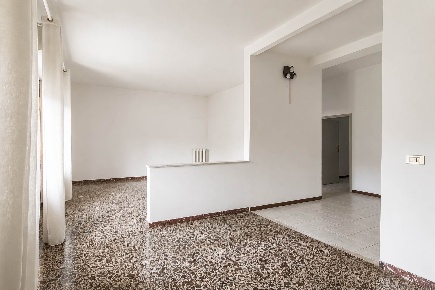 Foto Appartamento in Via Montegrappa 3, Siena Lizza - Camollia di 126 m²