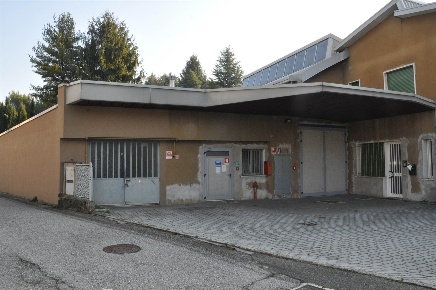 Foto Capannone industriale a Costa Masnaga Centro di 683 m² con 4 locali