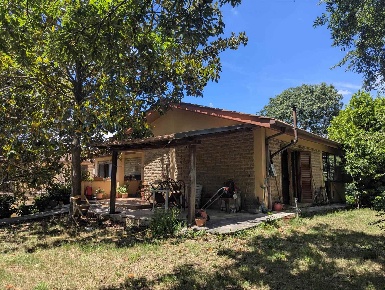 Foto Villa a schiera in Via Monterosa  8, Castelnuovo di Porto Monte Lungo