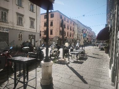Foto Attività commerciale in via magenta 95/97, Livorno Attias - Marconi