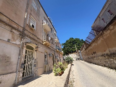 Foto Appartamento in Via Monfalcone 4, Siracusa Borgata - Santa Lucia