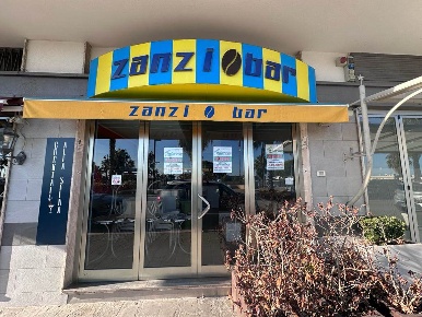 Foto Locale commerciale in Lungomare Dalmazia, Vasto Vasto Marina di 40 m²