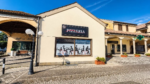 Foto Attività commerciale a Tarquinia Marina Velca di 170 m² con 2 locali
