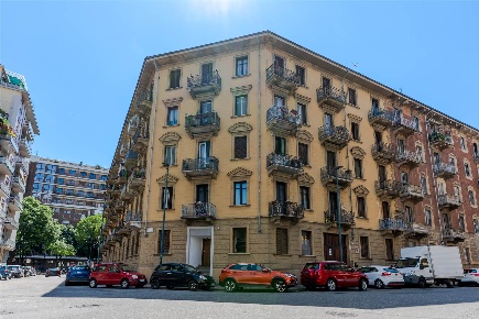 Foto Appartamento in via frassineto 37, Torino Cenisia di 130 m² in vendita