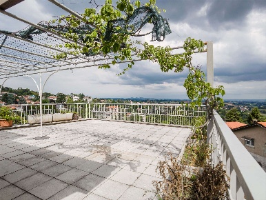 Foto Attico in Via Tetti Bellaria 3, Pino Torinese di 96 m² con 3 locali