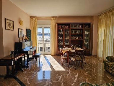 Foto Appartamento a Altamura di 120 m² con 6 locali in vendita