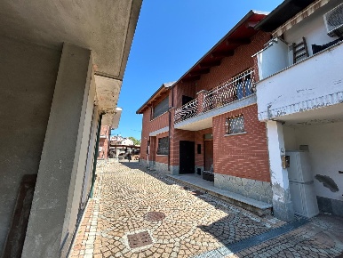 Foto Case semi ndipendenti a Torino Barca di 184 m² con 6 locali in vendita