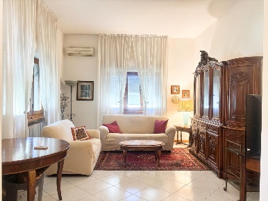 Foto Casa indipendente a Montelupo Fiorentino Centro di 115 m² con 5 locali