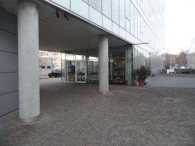 Foto Locale commerciale a Bergamo Malpensata di 158 m² con 1 locali