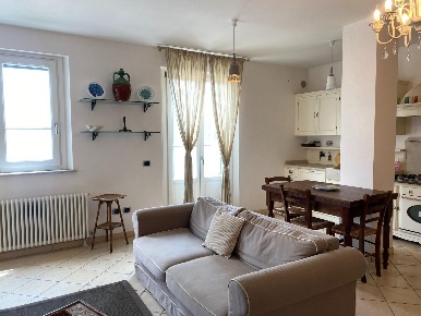Foto Appartamento a Pietrasanta di 80 m² con 3 locali in vendita