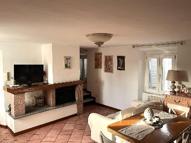 Foto Casa indipendente a Seravezza Ripa Pozzi Querceta Ponterosso di 130 m²