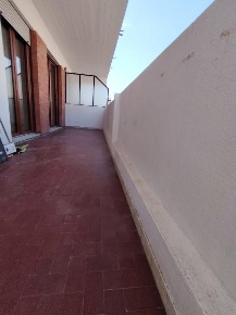 Foto Appartamento a Massa Centro di 105 m² con 5 locali in vendita