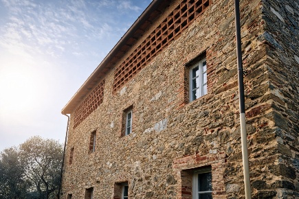Foto Rustico a Camaiore Camaiore Paese di 220 m² con 4 locali in vendita
