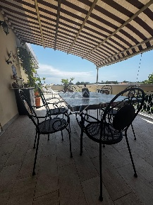 Foto Appartamento a Carrara Avenza di 115 m² con 7 locali in vendita