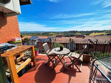 Foto Appartamento a Monteriggioni San Martino di 106 m² con 6 locali