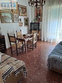 Foto Appartamento in Via Sauro, Viareggio di 60 m² con 3 locali in vendita
