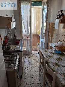 Foto Appartamento in Via Sauro, Viareggio di 60 m² con 3 locali in vendita