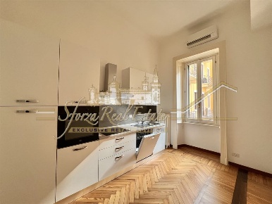 Foto Ufficio in Via Spartaco, Milano Montenero di 162 m² con 4 locali