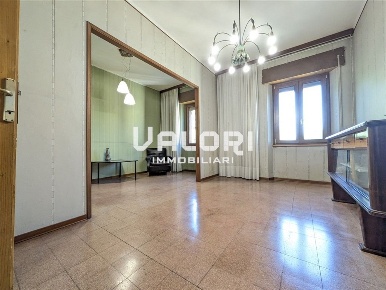 Foto Appartamento in Piazza Lanzoni, Faenza di 105 m² con 3 locali