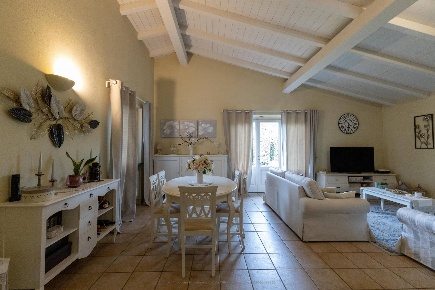 Foto Villa unifamiliare in chiesa del terminetto, Viareggio di 170 m²