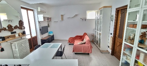 Foto Appartamento in VIA GABOTTO, Asti di 75 m² con 3 locali in vendita