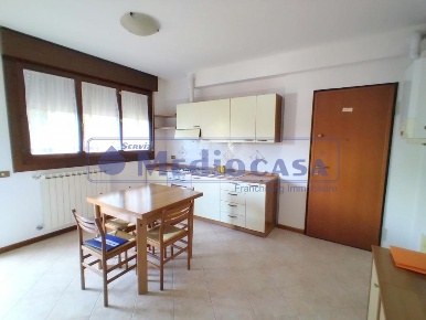 Foto Appartamento in Via Parenzo, Rovigo di 45 m² con 2 locali in affitto