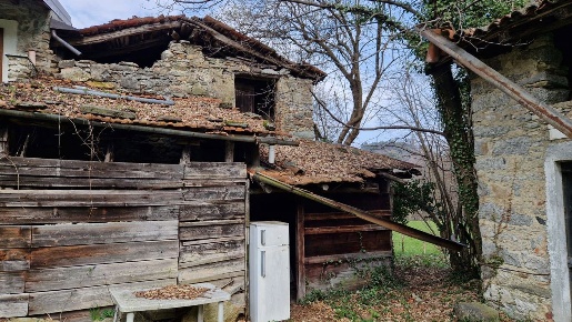 Foto Rustico in Via Valassina 122, Bellagio Centro di 90 m² con 3 locali