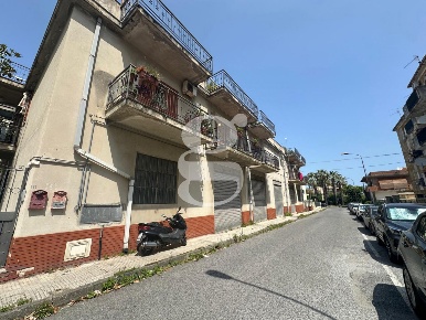 Foto Negozio in Via Filippo Turati SNC, Pace del Mela Giammoro di 340 m²