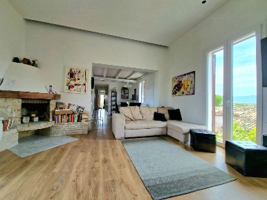Foto Appartamento in Via Mango 55, Palermo Cruillas di 120 m² con 4 locali