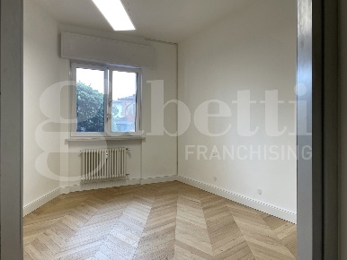 Foto Ufficio in Via Mestre 7, Pordenone Borgomeduna di 47 m² con 3 locali