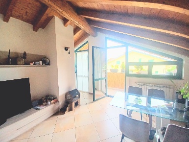 Foto Appartamento in Via Enrico De Nicola 8, Inveruno Centro di 78 m²
