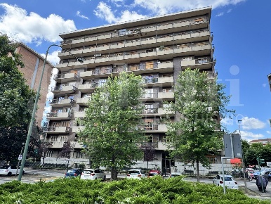Foto Appartamento in Corso Cosenza 85, Torino Mirafiori Nord di 110 m²