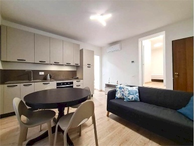 Foto Appartamento in Via del taglio, Modena Centro Storico di 75 m²